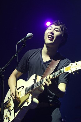 장범준(가수/버스커버스커)
버스커버스커의 장범준이 내년 봄 ‘품절남’이 된다.