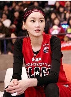 이혜정(모델)
모델 이혜정 포카혼타스 변신 사진이 공개됐다.