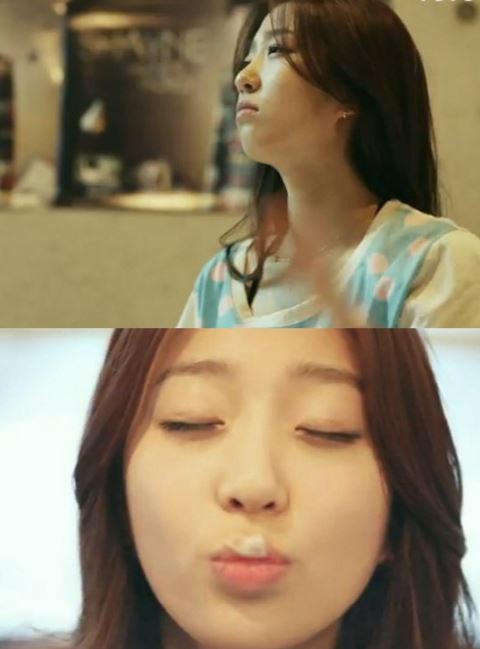 송지수(탤런트)
버스커버스커 장범준이 송지수와 결혼 발표를 해 눈길을 끌고 있다.