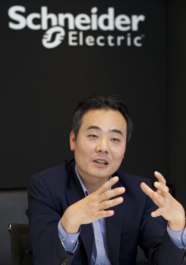 Kim Kyung-rok, CEO of Schneider Electric Korea