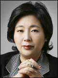현정은(기업인/현대그룹회장)
현정은<사진>현대그룹 회장은 말이 무거운 사람이다. 말이 앞서는 일이 거의 없다.