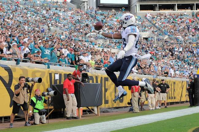 Tennessee Titans receiver Nate Washington celebrates his touchdown on Sunday.   AFP-Yonhap News