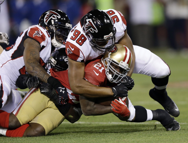 San Francisco 49ers running back Frank Gore carries the ball in the first half.
AP-Yonhap News