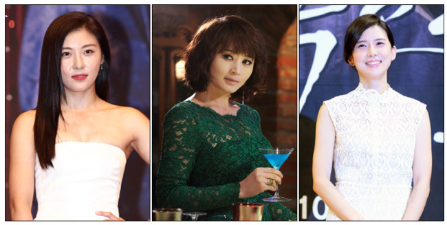 하지원(좌부터/영화배우/탤런트),김혜수(영화배우),이보영(탤런트/영화배우)
어김없이 찾아온 ‘시상식의 계절’이다. 올 안방극장에도 무수히 많은 드라마가 쏟아졌고, 3사의 시청률 성적표는 ‘반전’을 거듭하다 깜짝스타도 만들어냈다. 올 한 해 ‘연말결산’은 전례없는 여풍 강세로, 여배우들의 각축전이 될 것으로 보인다.