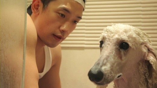 비(정지훈/가수/영화배우)
가수 비가 강아지를 돌보고 있는 소탈한 일상을 공개했다.