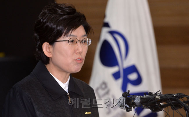 최연혜(공기업인/전대학총장/한국철도공사사장)
철도파업 20일째인 28일 한국철도공사(코레일)가 철도노조 집행간부에 대한 징계에 착수하겠다고 밝혔다.