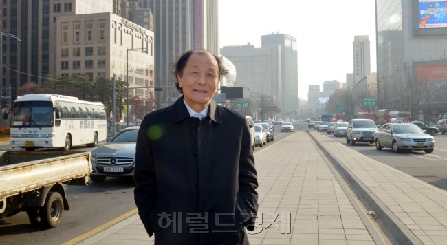 조정래<br />김명섭 기자 msiron@heraldcorp.com
조정래
김명섭 기자 msiron@heraldcorp.com
조정래
김명섭 기자 msiron@heraldcorp.com