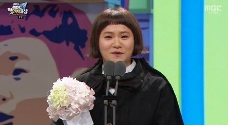 김신영(개그우먼/MC)
개그우먼 김신영이 MBC 연예대상 라디오 부문 최우수상을 수상했다.