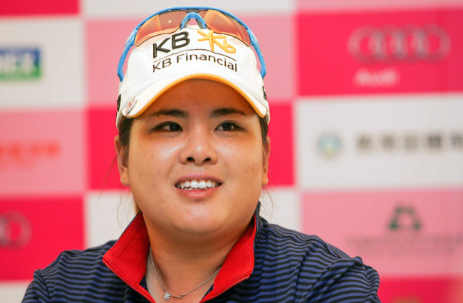 박인비(골퍼/KB금융그룹)
South Korean LPGA Tour star Park In-bee has been voted the top female golfer for 2013 by American golf journalists.
Park In-bee