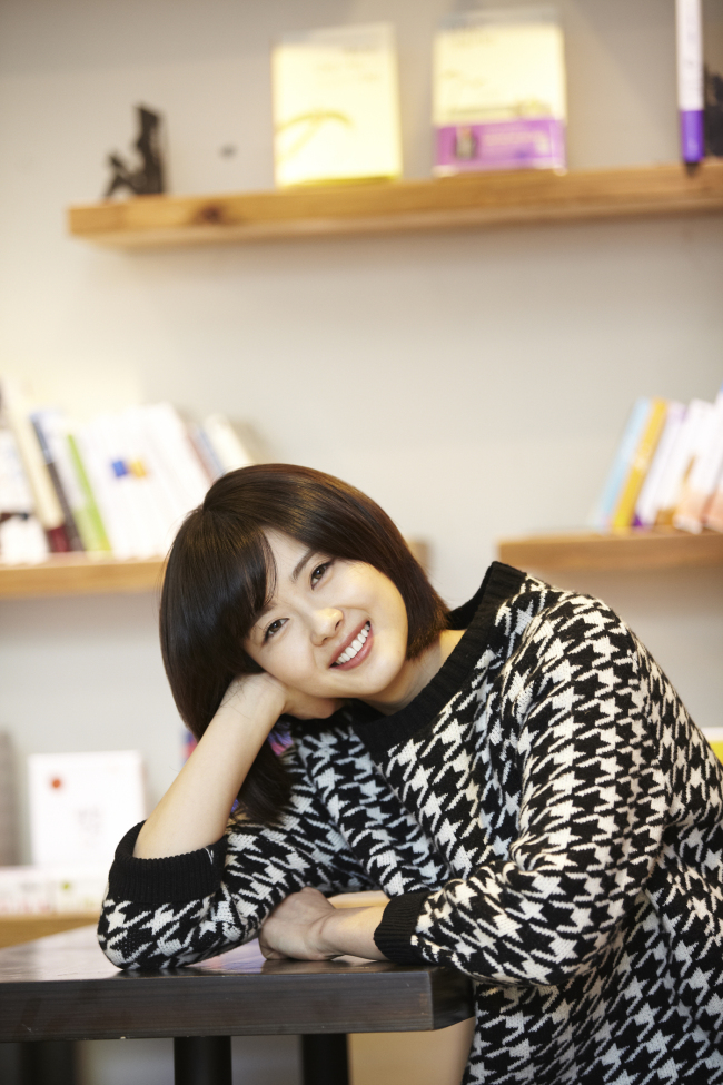 고아라(탤런트/영화배우)
10년이 걸렸다. ‘반올림’(KBS2ㆍ2003)을 통해 스타덤에 올랐지만, 드라마 주인공이었던 ‘옥림이’는 굴레였다.