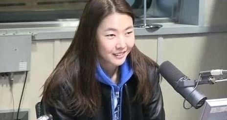 한혜진(모델)
톱모델 한혜진이 ‘마녀사냥(JTBC)’을 통해 호흡을 맞추고 있는 영화평론가 허지웅에 대한 호감을 전했다.