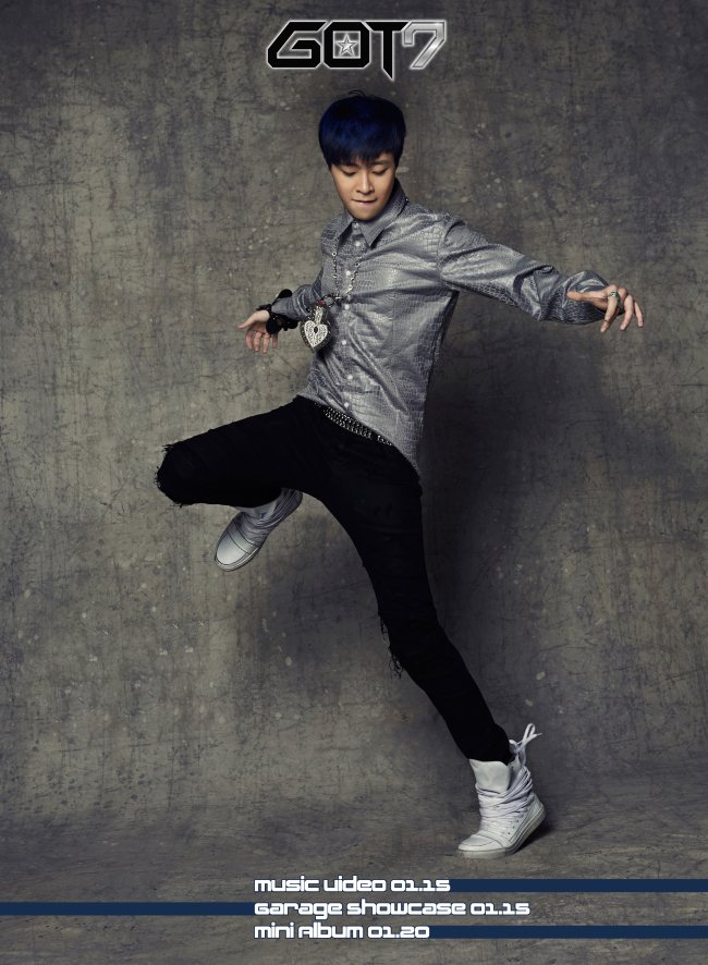 영재(최영재/화제인물/GOT7)
케이팝의 선두주자 SM ㆍYGㆍ JYP가 앞으로 5년을 이끌 차세대 트로이카 체제를 구축, 본격 경쟁에 들어간다. 이들 3사는 동방신기, 빅뱅, 2PM 이후 미래 ‘먹거리’로 신인 보이그룹을 출격시키며 새 진용을 짜나가고 있다.