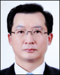 김헌정(정무직공무원/전변호사)
헌법재판소 신임 사무차장(차관급)에 김헌정<사진> 변호사가 임명됐다. 헌재는 지난 7일 재판관 회의 의결을 거쳐 김 변호사를 사무차장에 임명했다고 8일 밝혔다.