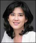 이부진(기업인/호텔신라대표이사사장/삼성에버랜드경영전략담당사장/삼성물산상사부문고문)
이부진<사진> 호텔신라 사장이 글로벌 면세 사업 전략에 시동을 건 지 불과 1년 만에 세계 3대 공항으로 꼽히는 싱가포르 창이국제공항의 향수ㆍ화장품 전 매장에 대한 면세 사업권을 획득하는 성과를 거뒀다. 이에 따라 이 사장의 글로벌 면세 사업이 한층 탄력을 받을 것으로 전망된다.