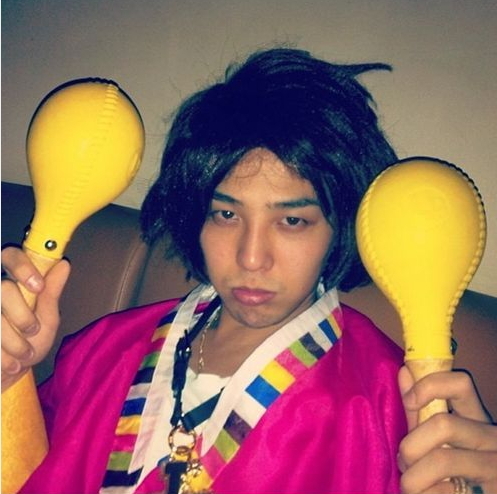 지드래곤(권지용/가수/음악PD/빅뱅/GD&TOP)
빅뱅 지드래곤이 각설이로 변신했다.