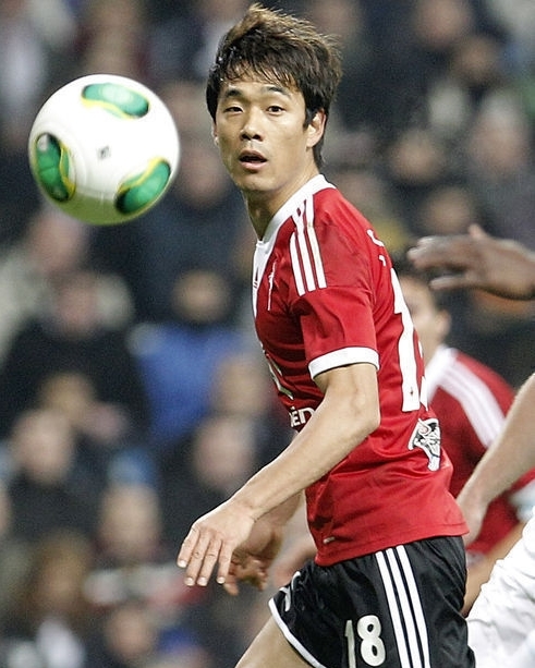 박주영(축구선수/아스날FC포워드)
잉글랜드 프리미어리그(EPL) 아스널의 박주영이 2년만에 EPL 출전명단에 이름을 올렸지만 그라운드를 밟지는 못했다.