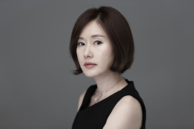 김지수(영화배우/탤런트)
“자유로운 엄마, 순종적인 며느리, 다정다감한 아내로 살고 싶었는데 당신이 다 망쳤어.”(SBS 월화드라마 ‘따뜻한 말 한 마디’ 미경의 대사 중)