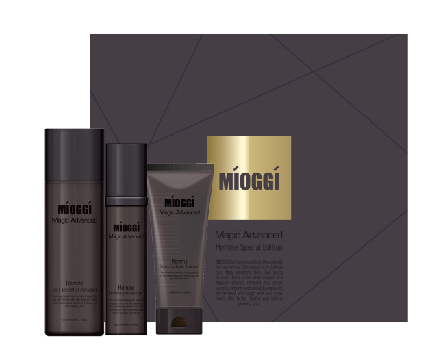 토탈컨택서비스기업 kt cs(대표 임덕래, www.kt cs.co.kr)가 ‘미오기’(MIOGGI) 베스트셀러 상품인 ‘매직어드밴스드’ 라인의 남성용 버전을 출시했다.
출시제품은 남성용 프리미엄 안티에이징 제품으로 스킨, 올인원 에센스, 폼클렌저 3종으로 이루어진 ‘매직어드밴스드 옴므’ 다.