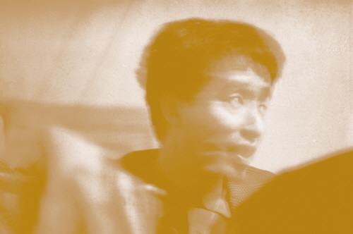 만프레드 몬테베 ‘거울 같은 포일에 비친 백남준’, 1963.  [사진제공=백남준아트센터]
