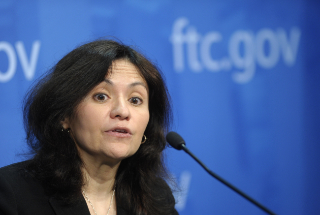 Federal Trade Commission Chairwoman Edith Ramirez speaks in Washington on Wednesday.   AP-Yonhap News