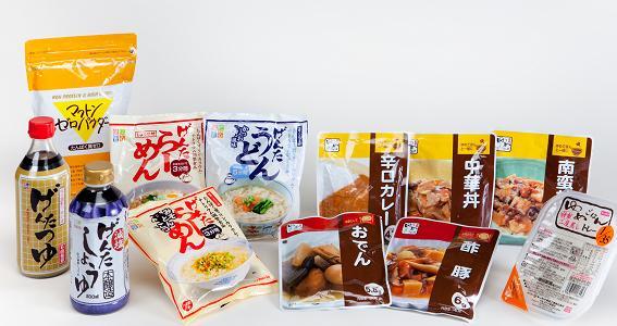 JW중외제약은 저단백 즉석밥 ‘유메고항’과 저염 즉석식품 등 신부전 환자식 12종을 최근 선보였다. 제약사가 신장 환자식을 선보이는 것은 이번이 처음이다.
저단백 즉석밥 ‘유메고항’은 특수 효소처리 방식으로 단백질을 일반 밥의 35분의 1 수준(180g 기준 0.13g)으로 낮춰 신부전 환자의 식이요법에 도움을 주는 제품이다.
