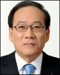 정동화(기업인/포스코건설대표이사부회장)
올해 창립 20주년을 맞은 포스코건설은 해외수주 다변화를 통해 글로벌 건설사로 성장하겠다는 목표를 세워 놓고 있다. 지난 20년간 국내외 신사업 부문을 개척해 연평균 15%대의 매출 성장세를 기록하는 등 글로벌 톱 건설사로 성장할 수 있는 토대를 만들었다면, 올해부터는 본격적인 성장을 추진하겠다는 것이다.