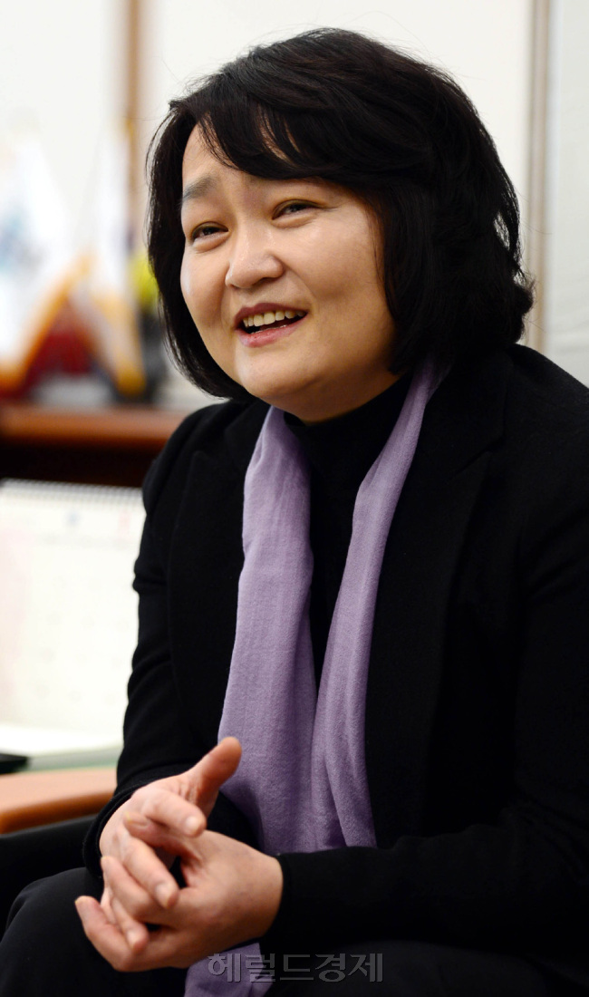 조희진(검사/서울고등검찰청차장검사)
“엄마는 집에 들어오지 않는 사람이에요.”