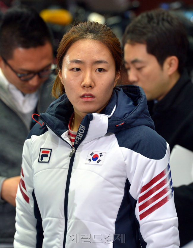 이상화(스케이트선수/서울시청)
23일 오후 3시 태릉선수촌 챔피언하우스에서 소치동계올림픽 선수단 결단식이 열렸다. 이날 결단식에는 스피드스케이팅, 피겨스케이팅, 알파인, 스키점프, 프리스타일, 스노보드, 바이애슬론, 봅슬레이 스켈레톤 등 총 79명의 선수들이 참석했다.