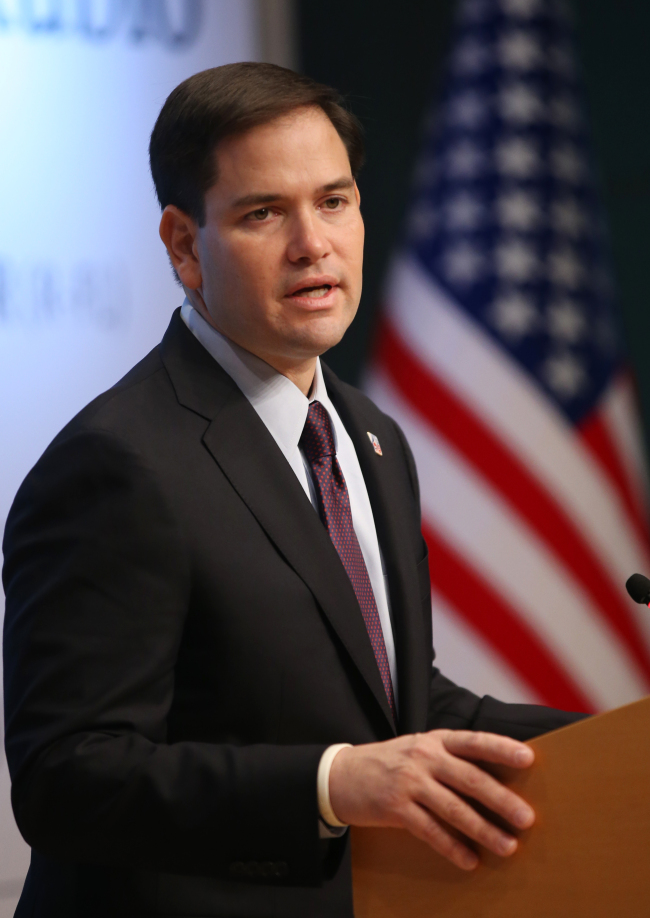 마르코루비오(MarcoRubio/정치인)
Closer South Korea-Japan relations are vital for security in the region, a U.S. senator said Friday, urging the two countries to mend their unusually strained ties.
Marco Rubio.   Yonhap