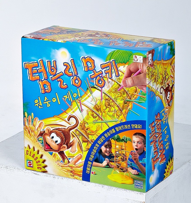 보드게임 전체 매출 역시 지난 6개월간 전년 대비 17% 가량 신장했다. 단품 기준으로는 ‘부루마불’이 절대적인 인기를 끌었으며, ‘텀블링 몽키’와 ‘할리갈리’ 등이 그 뒤를 이었다.