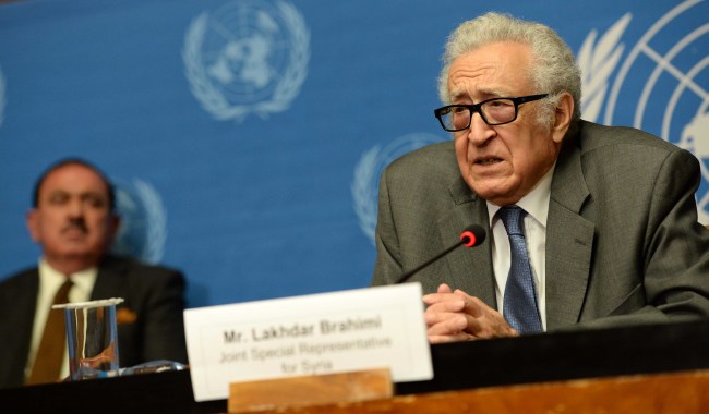 U.N.-Arab League envoy Lakhdar Brahimi attends a press conference in Geneva on Sunday.   Xinhua-Yonhap