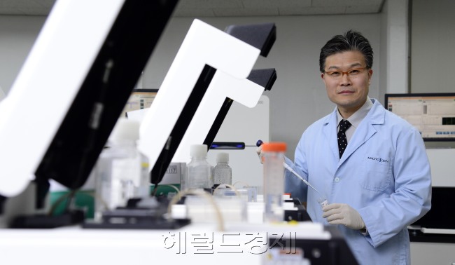 김형태 마크로겐 대표. 박해묵 기자/mook@heraldcorp.com
김형태 마크로겐 대표. 박해묵 기자/mook@heraldcorp.com
김형태 마크로겐 대표. 박해묵 기자/mook@heraldcorp.com