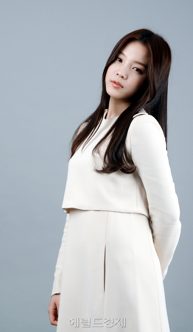 윤소희 본사 인터뷰. 박현구 기자phko@heraldcorp.com 2014.01.21
윤소희 본사 인터뷰. 박현구 기자phko@heraldcorp.com 2014.01.21