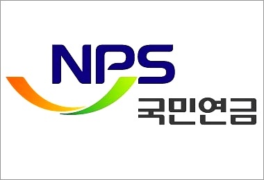 국민연금과 연계한 기초연금안이 발표된 이후 급속히 진행된 임의가입자 감소 추세가 지난 연말부터 다소 누그러진 것으로 집계됐다.
국민연금공단은 4일 지난 1월 말 현재 전체 임의가입자 수가 17만7569명으로, 작년 12월말보다 1개월 사이 1118명 늘어났다고 밝혔다.