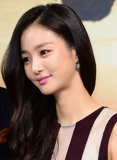 강예솔(임일규/탤런트)
강예솔이 연인인 뮤지컬배우 홍광호를 언급해 화제다.