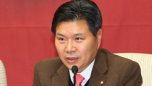홍문종(국회의원/문화기관단체인/새누리당사무총장/한국BBS중앙연맹총재/아프리카예술박물관이사장)
김한길 새 정치 경쟁으로 구태정치 살려선 안돼
전병헌 야권단합이 설 민심