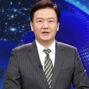 민경욱(앵커/방송기자/KBS문화부장)
청와대 새 대변인에 민경욱 전 KBS 앵커가 발탁됐다.