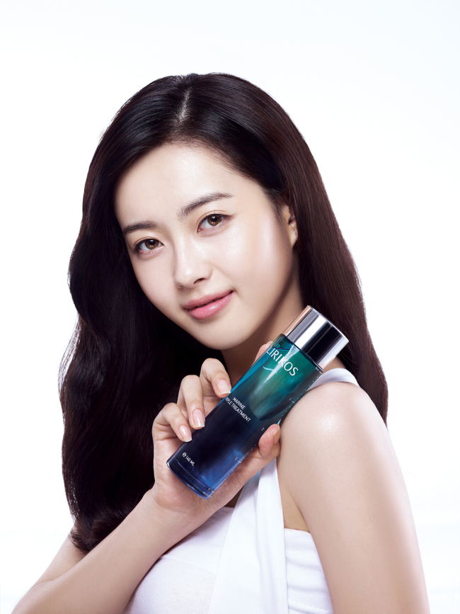 고아라(탤런트/영화배우)
프레스티지 마린 브랜드 리리코스(www.lirikos.com)는 마린 트리플 트리트먼트 3만개 판매 돌파를 기념하여 본품(140ml/ 5만원대) 구매 고객을 대상으로 2월 한달 간 전국 리리코스 입점 백화점에서는 특별 사은 이벤트를 진행한다.