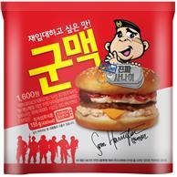 GS리테일은 사내에 동반성장업무를 전담하는 ‘동반성장팀’을 꾸리고 성과공유 과제의 효율적인 선정과 평가를 위해 ‘성과공유 위원회’를 설치하는 등 조직 정비를 마쳤다.
또 첫 번째 성과공유 과제로 GS리테일의 프랜차이즈 편의점 GS25에 MBC 주말 예능 ‘진짜사나이’를 모티브로 한 건빵과 군맥, 바나나라떼 등의 상품을 협력사와 공동으로 개발, 판매하기로 했다.