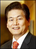 이상운(기업인/효성대표이사부회장)
효성 이상운<사진> 부회장이 최근 100번째 ‘CEO레터’를 통해 “이순신 장군의 철저한 사전준비와 책임정신을 배우자”고 했다.