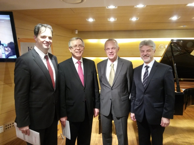 Hungarian Ambassador to South Korea Gabor Csaba poses for a group photo with other European envoys during a piano recital celebrating the works of Franz Liszt and the 25th aniversary of the establishment of diplomatic relations between South Korea and Hungary at Yamaha Hall in southern Seoul on Thursday. From left: Csaba; European Union Ambassador Tomasz Kozlowski; Dutch Ambassador Paul A. Menkveld; and Romanian Ambassador Calin Fabian.   Philip lglauer/The Korea Herald