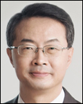 김수천(기업인/아시아나항공사장)
아시아나항공이 오는 5월과 6월 도입 예정인 A380 항공기를 인천~LA 노선에 투입하는 등 중장거리 노선의 경쟁력 강화를 통해 흑자 전환에 나선다.