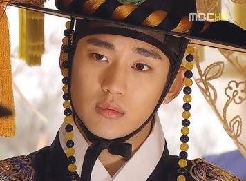 김수현(탤런트/영화배우)
배우 김수현이 ‘밤을 걷는 선비’ 출연설에 휩싸인 가운데, 소속사 측이 이를 부인하고 나섰다.