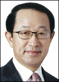 하영봉(기업인/LG상사대표이사사장)
STX에너지가 오는 25일 임시 주주총회를 통해 사명을 ‘GS이앤알(GS E&R)’로 변경한다. 신임 사장에는 하영봉 전 LG상사 대표가 내정됐다.