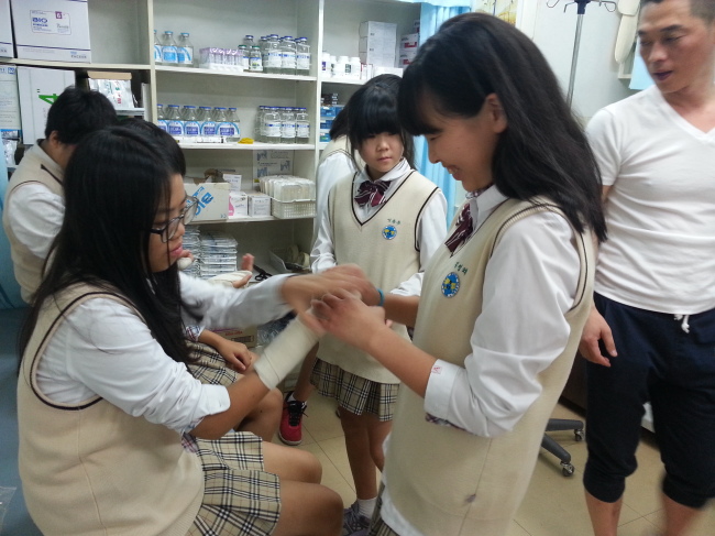 Students at Singil Middle School participate in a work experience program as part of the free-learning semester project.   Singil Middle School