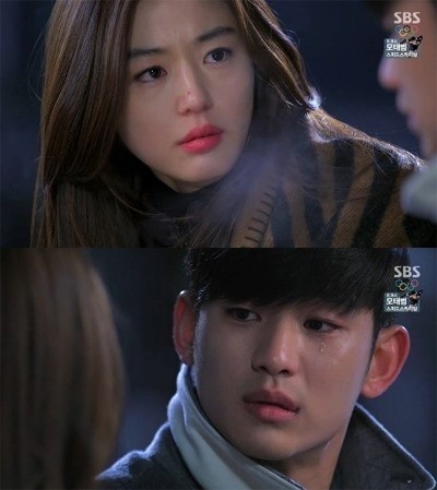 전지현(위부터/왕지현/영화배우),김수현(탤런트/영화배우)
‘안방최강자’ SBS 수목드라마 ‘별에서 온 그대’(이하 ‘별그대’)가 연장안과 스페셜 방송안 사이에서 고심이 깊다.