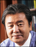 권대봉(교수/고려대학교교수)
2월은 졸업시즌이다. 교문을 나와 사회에 진출하면 본격적으로 자기 인생을 만들어야 한다. 졸업을 앞두고 일자리를 얻은 청년이 있는가 하면, 아직 그렇지 못한 청년이 있다. 또 학업을 중도에 포기하고 사회로 나간 ‘잊혀진 청년’도 있다.