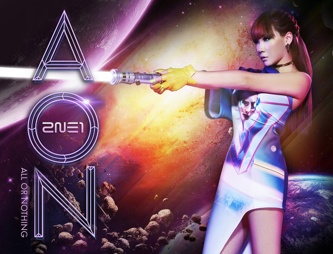 씨엘(이채린/가수/2NE1)
SM엔터테인먼트의 걸그룹 ‘소녀시대’와 YG엔터의 ‘2NE1’이 오는 24일 새 앨범을 동시 출시하며 격돌한다.