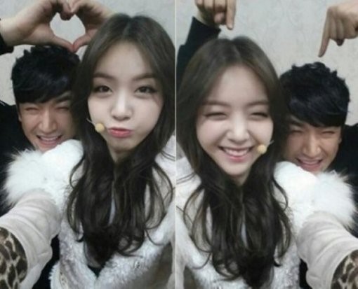 이민우(좌부터/가수/영화배우/신화),민아(방민아/가수/걸스데이)
걸스데이 민아와 신화 이민우의 다정한 셀카 사진이 공개됐다.