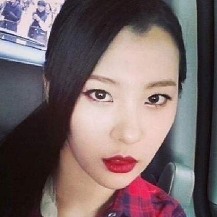 선미(이선미/가수)
가수 선미가 흑발 셀카 사진을 공개했다.